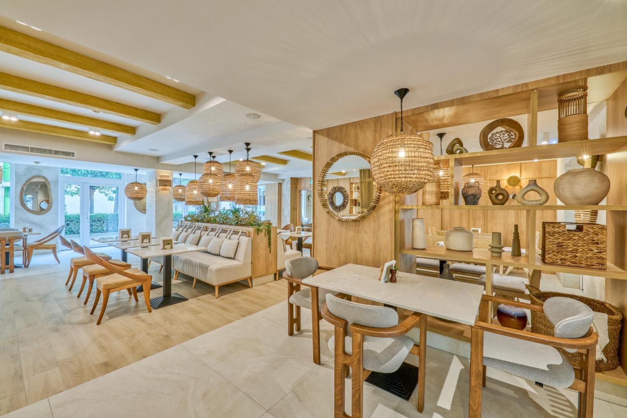Hotel Serenity Тімішоара Екстер'єр фото