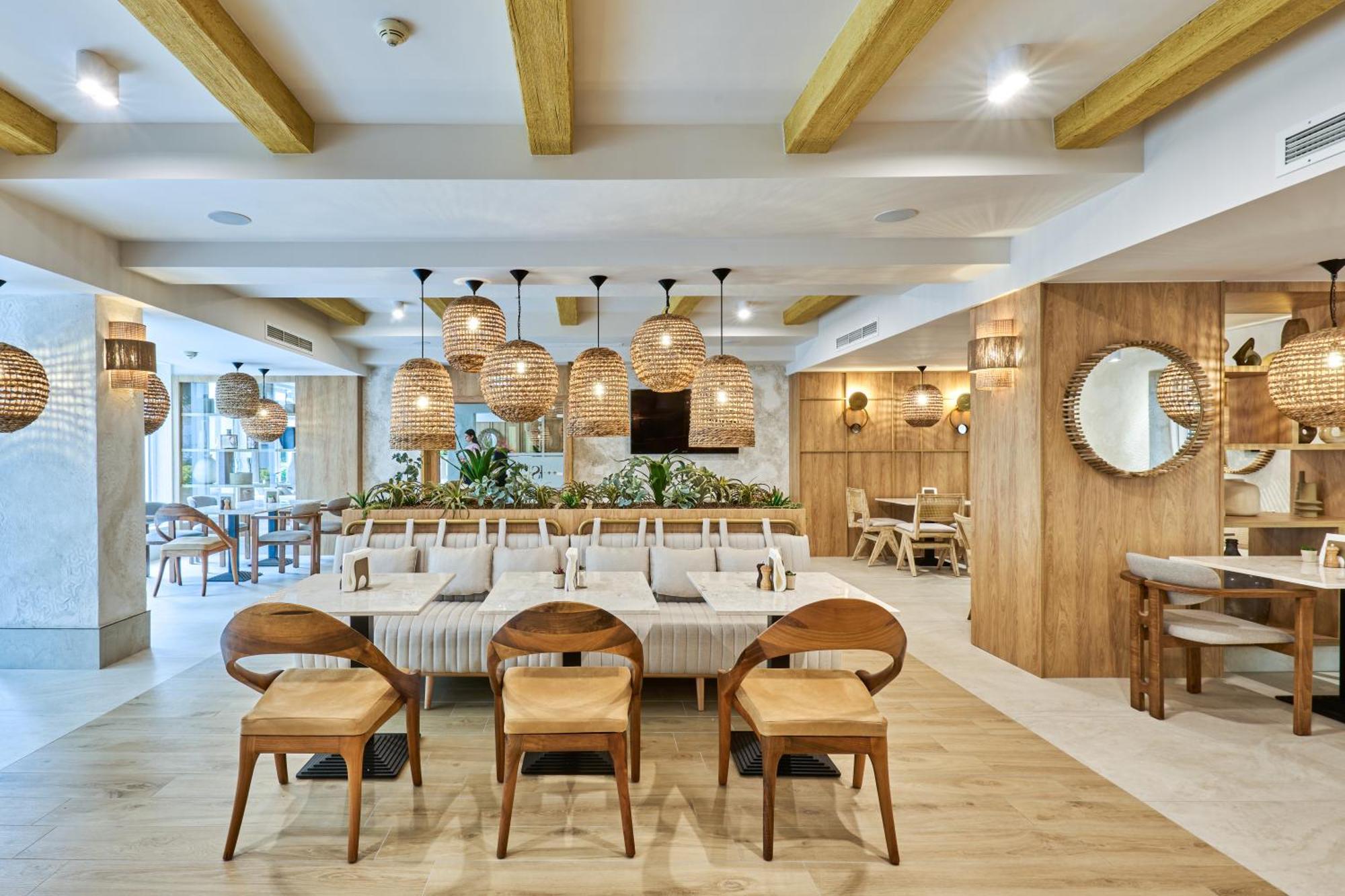 Hotel Serenity Тімішоара Екстер'єр фото