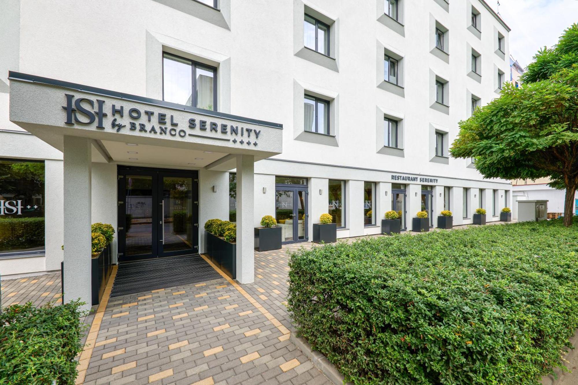 Hotel Serenity Тімішоара Екстер'єр фото