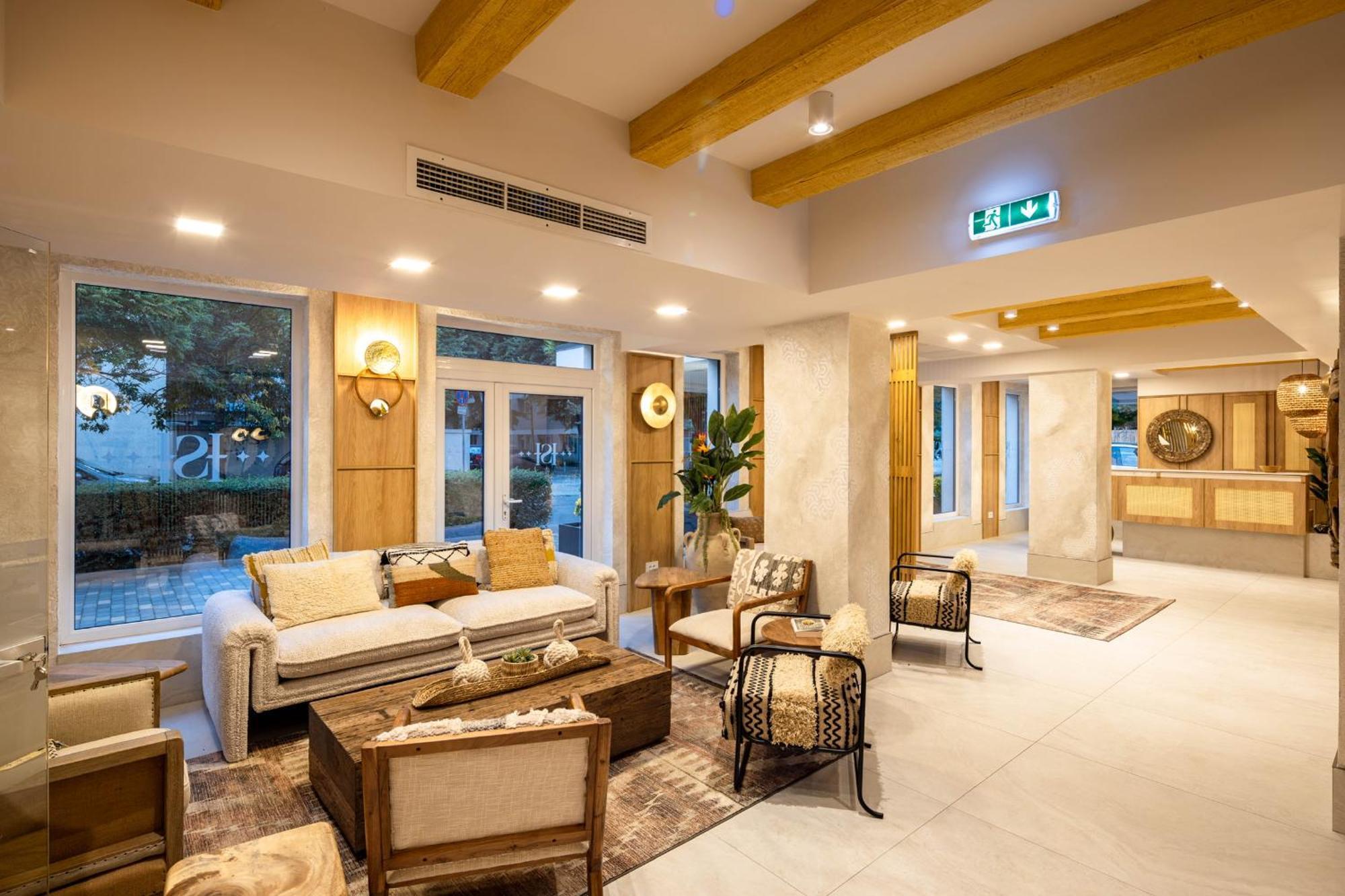 Hotel Serenity Тімішоара Екстер'єр фото