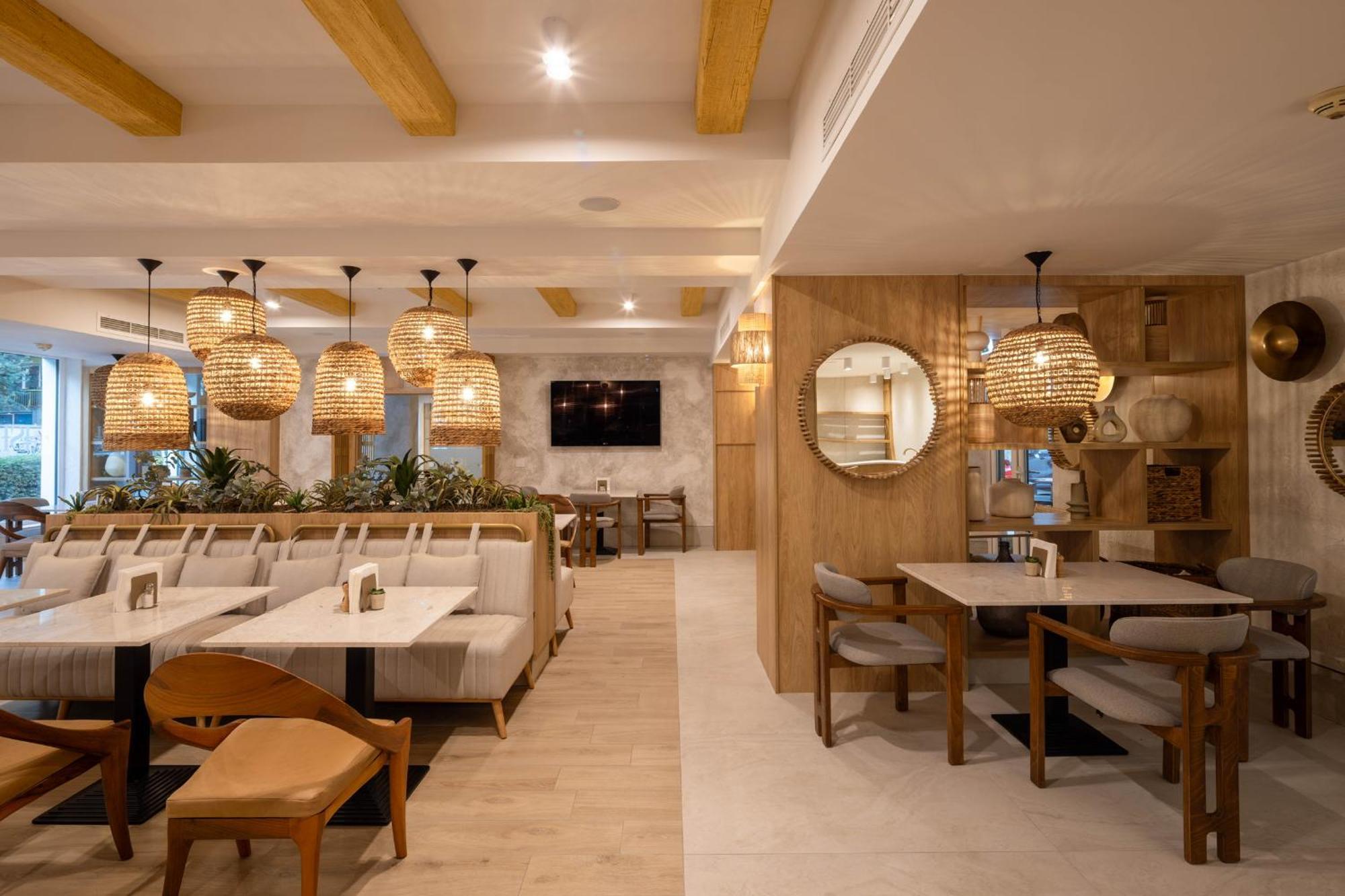 Hotel Serenity Тімішоара Екстер'єр фото